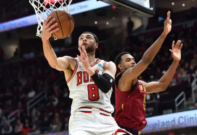 开云体育app下载-拉文续约公牛阵容却原地踏步 下季想突破先求健康