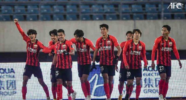 从分庭抗礼到完败！申花四大皆空再成德比背景板